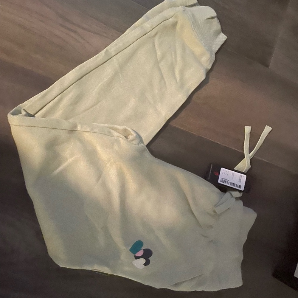 Peloton Heart Jogger Small NWT